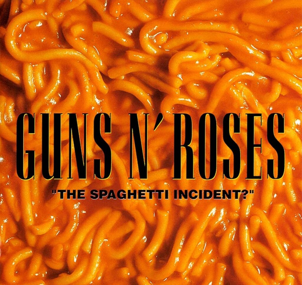 Bild zeigt eine Nahaufnahme des Covers des Albums The Spaghetti Incident? von der Rockband Guns N' Roses - eine Nahaufnahme einer Portion Spaghetti mit Tomatensauce.